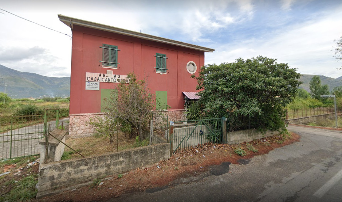 casa_cantoniera.jpg