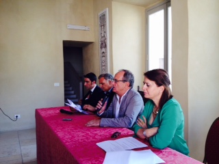 FOTO CONFERENZA STAMPA 1.jpg